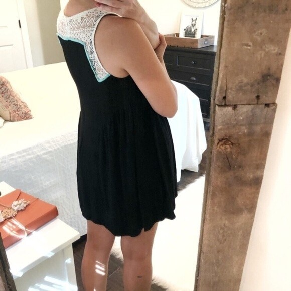 KORI America small boho flowy lace dress - Picture 7 of 10